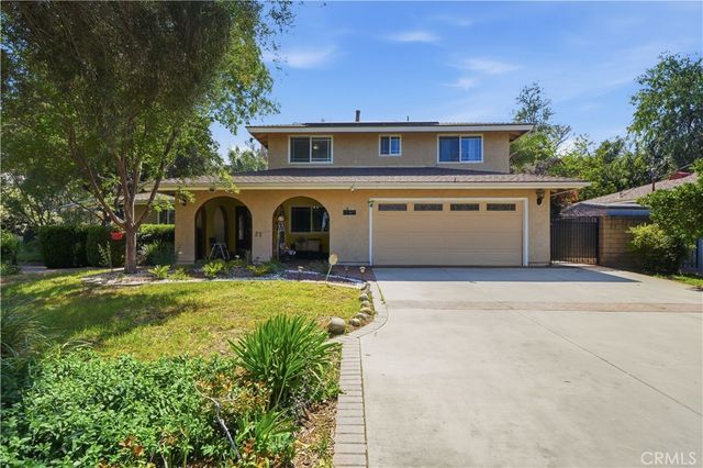 41215 Crest Dr, Hemet, CA 92544