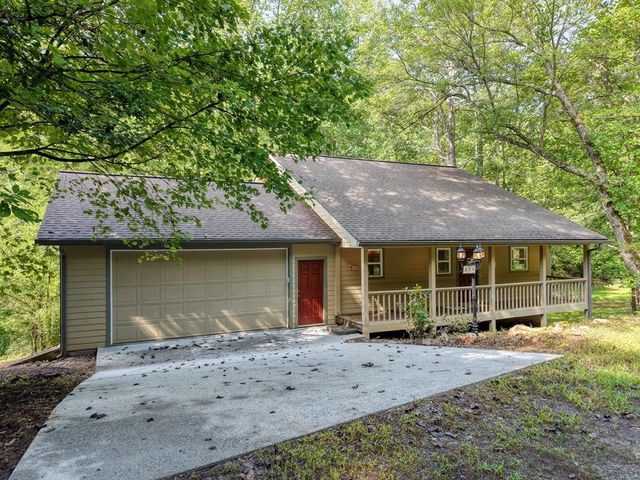 471 Pierce Cove Road, Hiawassee, GA 30546