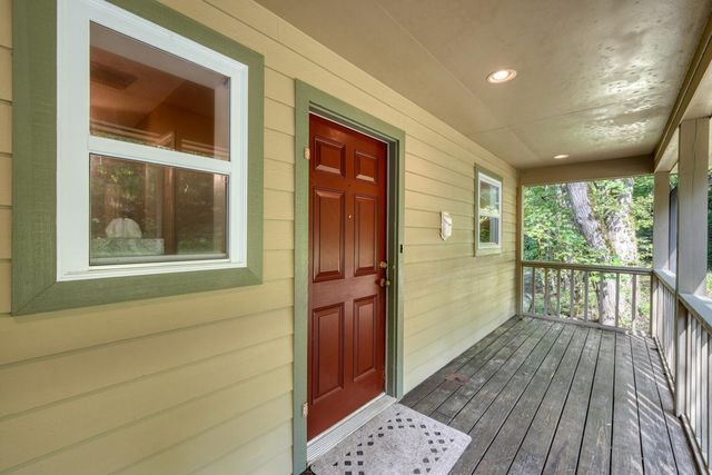 471 Pierce Cove Road, Hiawassee, GA 30546