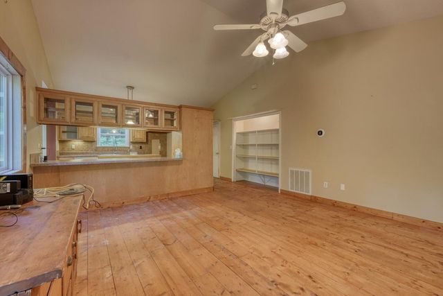 471 Pierce Cove Road, Hiawassee, GA 30546