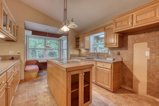 471 Pierce Cove Road, Hiawassee, GA 30546