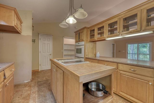 471 Pierce Cove Road, Hiawassee, GA 30546