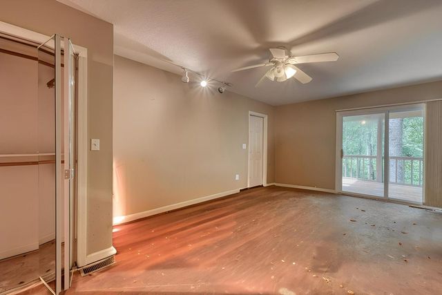 471 Pierce Cove Road, Hiawassee, GA 30546