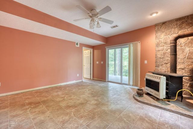 471 Pierce Cove Road, Hiawassee, GA 30546