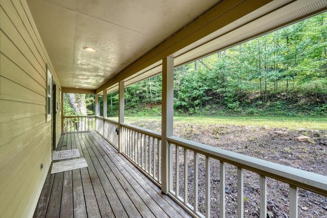 471 Pierce Cove Road, Hiawassee, GA 30546
