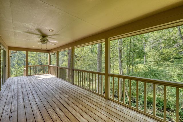 471 Pierce Cove Road, Hiawassee, GA 30546