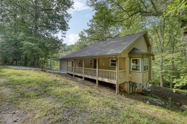 471 Pierce Cove Road, Hiawassee, GA 30546