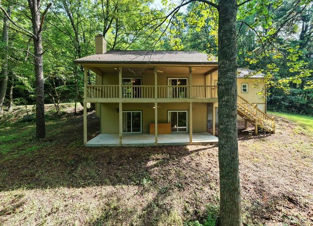 471 Pierce Cove Road, Hiawassee, GA 30546