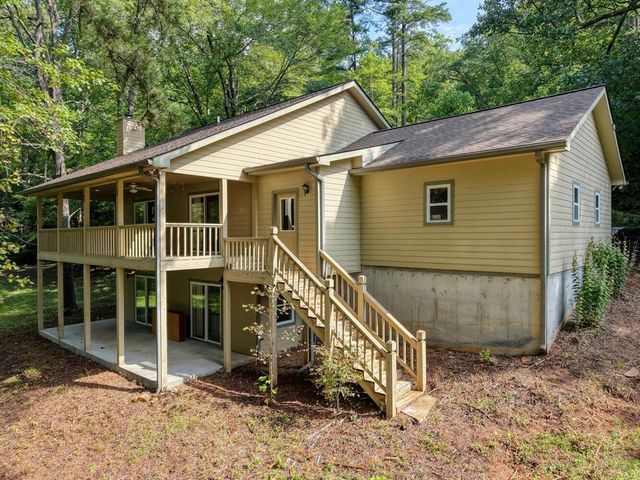 471 Pierce Cove Road, Hiawassee, GA 30546