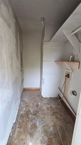 5200 Lancaster CT F, Austin, TX 78723