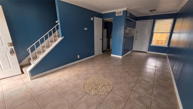 5200 Lancaster CT F, Austin, TX 78723