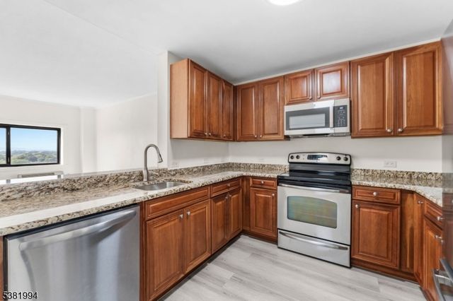 1 Carriage City Plz 1212, Rahway City, NJ 07065