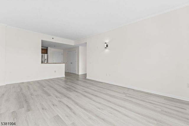 1 Carriage City Plz 1212, Rahway City, NJ 07065