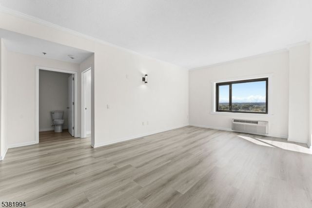 1 Carriage City Plz 1212, Rahway City, NJ 07065