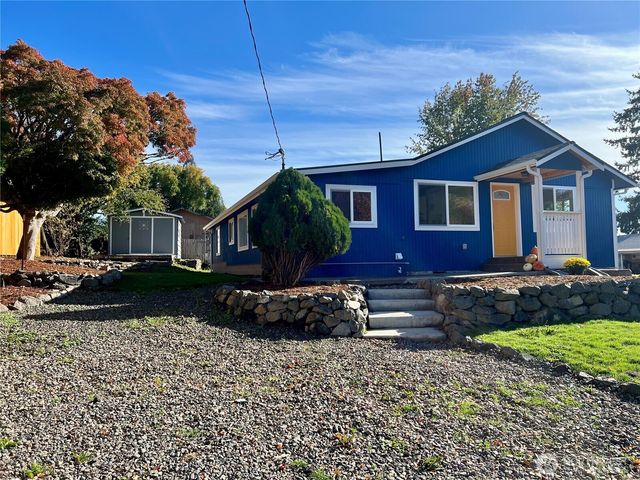 2740 Callahan Drive, Bremerton, WA 98310