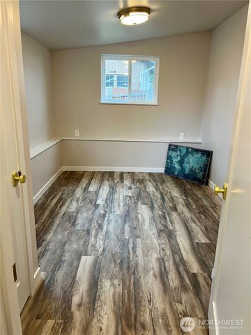 2740 Callahan Drive, Bremerton, WA 98310