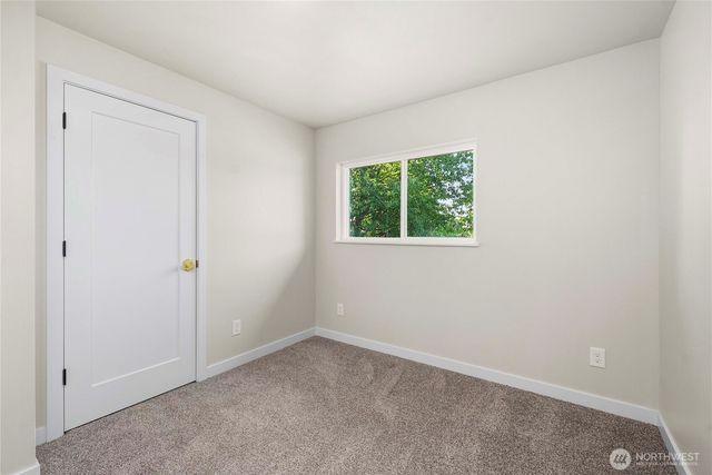 2740 Callahan Drive, Bremerton, WA 98310