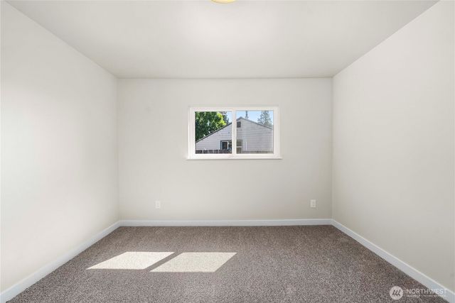 2740 Callahan Drive, Bremerton, WA 98310