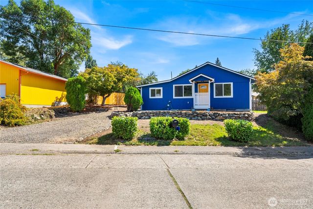 2740 Callahan Drive, Bremerton, WA 98310