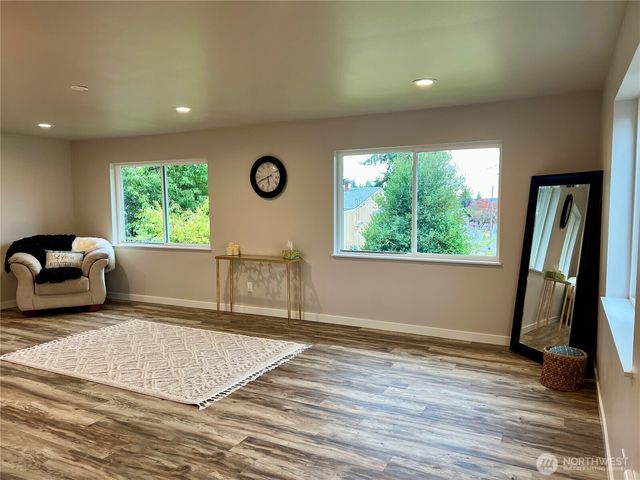 2740 Callahan Drive, Bremerton, WA 98310