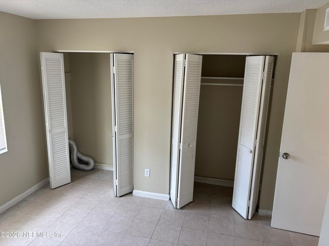 1515 PULLEN Road 4, Jacksonville, FL 32216