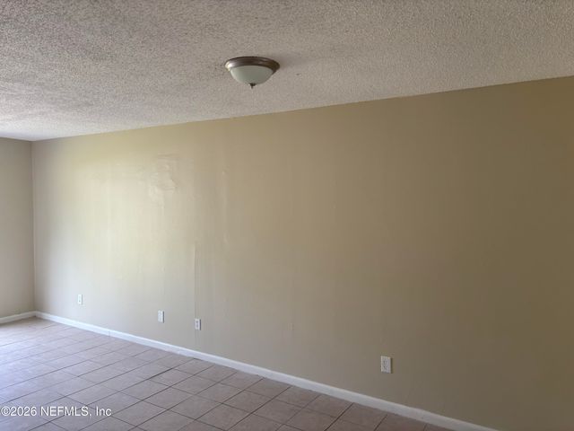 1515 PULLEN Road 4, Jacksonville, FL 32216