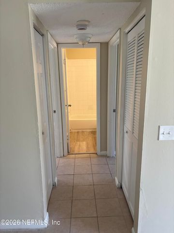 1515 PULLEN Road 4, Jacksonville, FL 32216