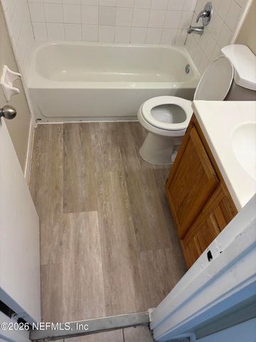 1515 PULLEN Road 4, Jacksonville, FL 32216