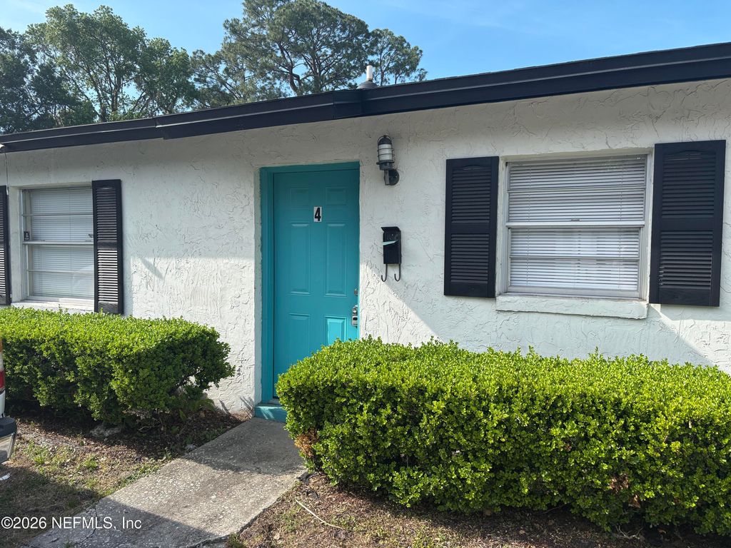 1515 PULLEN Road 4, Jacksonville, FL 32216