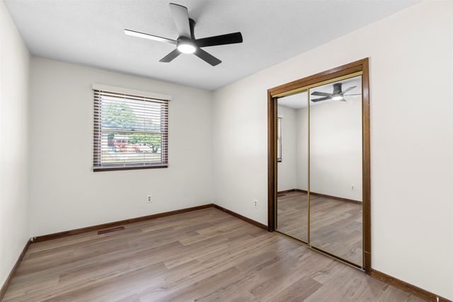 409 SE Wanda Drive, Ankeny, IA 50021