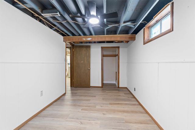 409 SE Wanda Drive, Ankeny, IA 50021