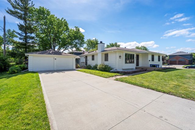 409 SE Wanda Drive, Ankeny, IA 50021