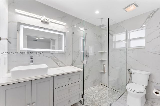 7220 NW 10th Pl, Plantation, FL 33313