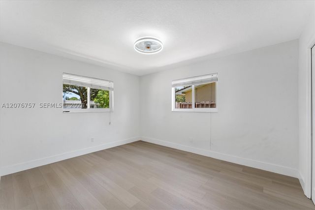 7220 NW 10th Pl, Plantation, FL 33313