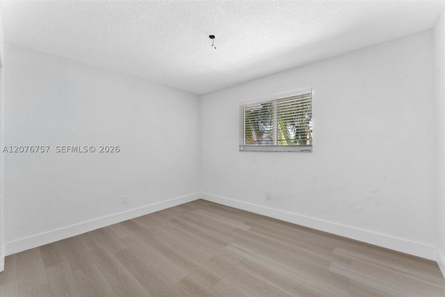 7220 NW 10th Pl, Plantation, FL 33313