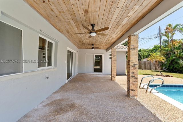 7220 NW 10th Pl, Plantation, FL 33313