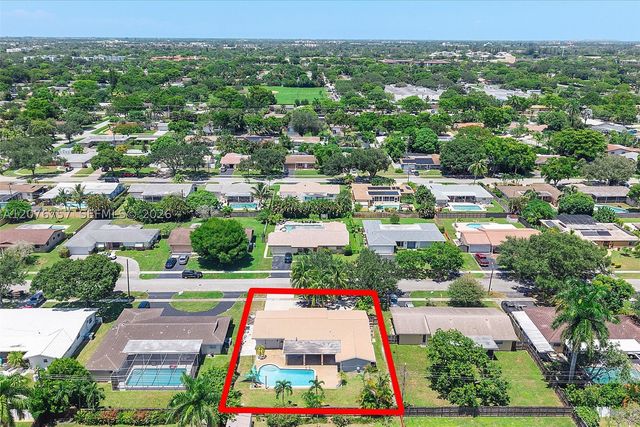 7220 NW 10th Pl, Plantation, FL 33313