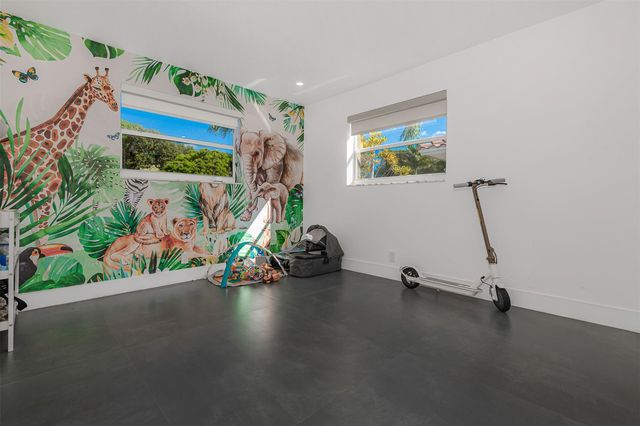 5300 Garfield St, Hollywood, FL 33021