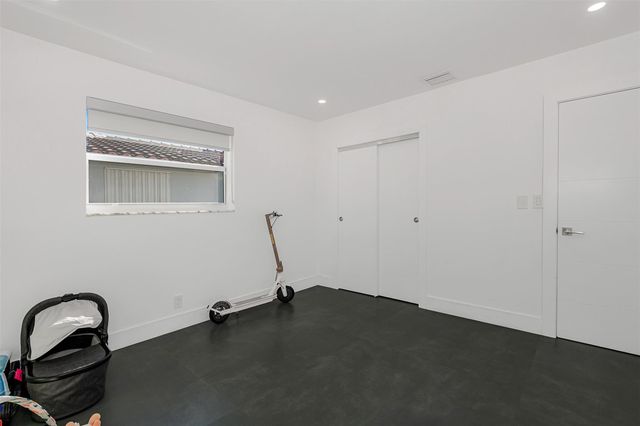 5300 Garfield St, Hollywood, FL 33021