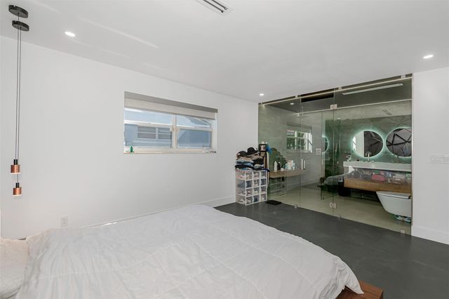 5300 Garfield St, Hollywood, FL 33021