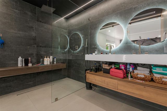 5300 Garfield St, Hollywood, FL 33021