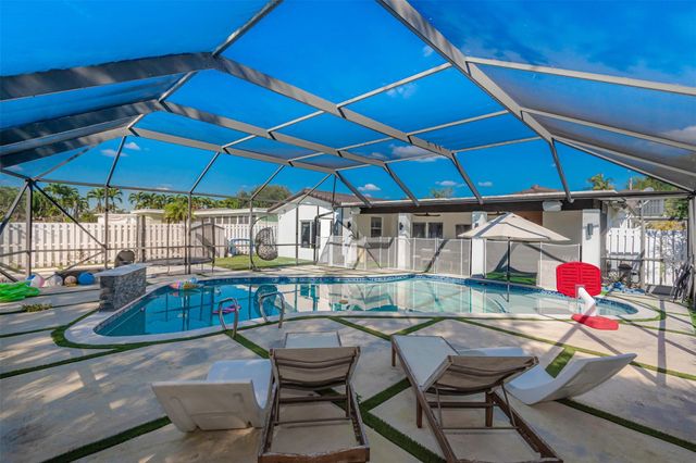 5300 Garfield St, Hollywood, FL 33021