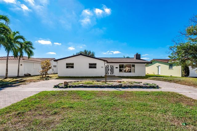 5300 Garfield St, Hollywood, FL 33021