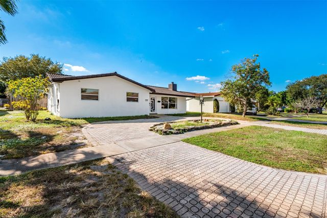 5300 Garfield St, Hollywood, FL 33021