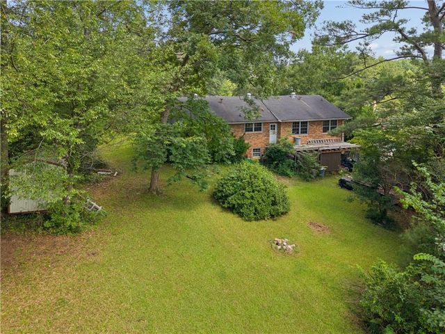2438 S Hairston Road, Decatur, GA 30035