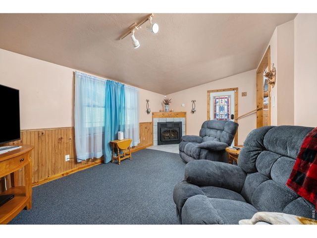 325 N 4th St, La Salle, CO 80645