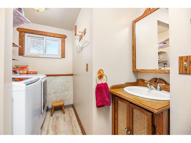 325 N 4th St, La Salle, CO 80645