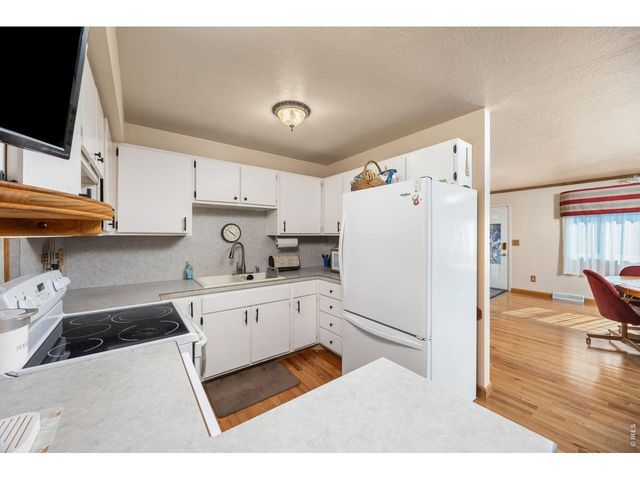 325 N 4th St, La Salle, CO 80645