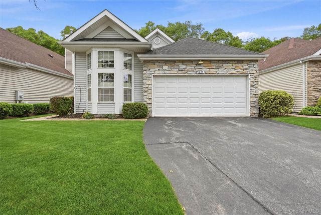 544 Leisure Drive, Ridge, NY 11961