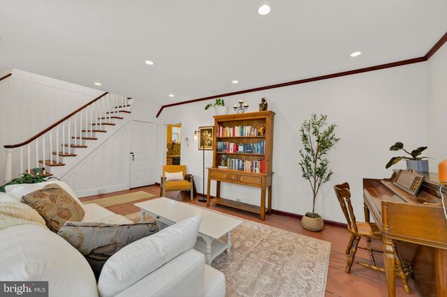 945 MAIN ST, Bethlehem, PA 18018